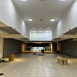 Loja com 650m², no bairro Centro em Caxias do Sul para Alugar