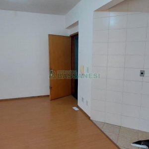 Apartamento com 46m², 1 dormitório, no bairro Centro em Caxias do Sul para Alugar
