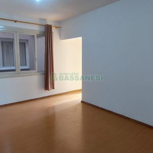Apartamento com 46m², 1 dormitório, no bairro Centro em Caxias do Sul para Alugar