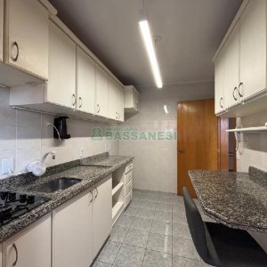 Apartamento com 68m², 2 dormitórios, 1 vaga, no bairro Marechal Floriano em Caxias do Sul para Alugar