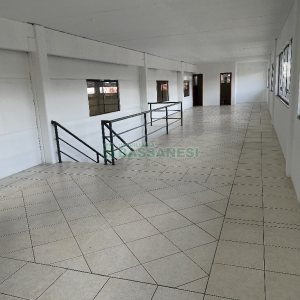 Pavilhão com 2206m², no bairro Presidente Vargas em Caxias do Sul para Alugar