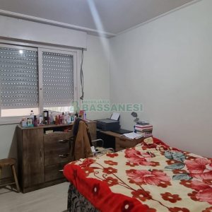 Apartamento com 65m², 2 dormitórios, 1 vaga, no bairro Centro em Caxias do Sul para Comprar