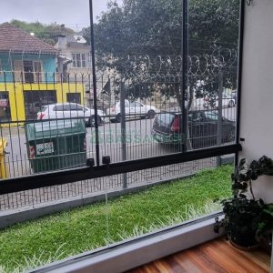 Apartamento com 65m², 2 dormitórios, 1 vaga, no bairro Centro em Caxias do Sul para Comprar