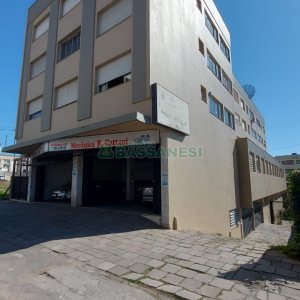 Loja com 475m², no bairro São Pelegrino em Caxias do Sul para Comprar