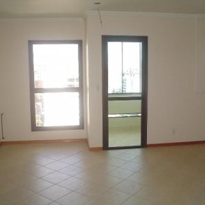 Apto/Cobertura com 102m², 1 dormitório, 1 vaga, no bairro Centro em Caxias do Sul para Alugar