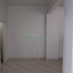 Loja com 196m², no bairro São Pelegrino em Caxias do Sul para Comprar