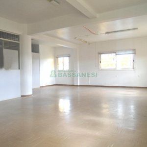 Sala com 100m², no bairro Sanvitto em Caxias do Sul para Alugar