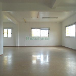 Sala com 100m², no bairro Sanvitto em Caxias do Sul para Alugar