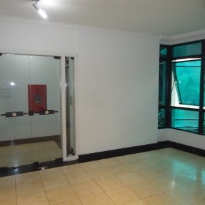 Sala com 101m², 2 vagas, no bairro Centro em Caxias do Sul para Comprar