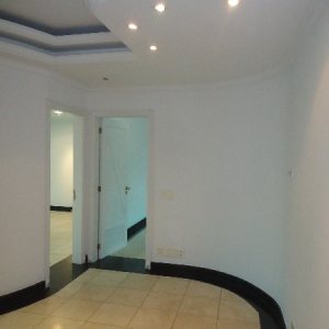 Sala com 101m², 2 vagas, no bairro Centro em Caxias do Sul para Comprar