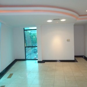 Sala com 101m², 2 vagas, no bairro Centro em Caxias do Sul para Comprar
