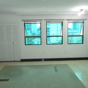 Sala com 101m², 2 vagas, no bairro Centro em Caxias do Sul para Comprar