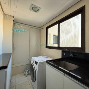 Apto Mobiliado com 110m², 3 dormitórios, 2 vagas, no bairro Pio X em Caxias do Sul para Alugar