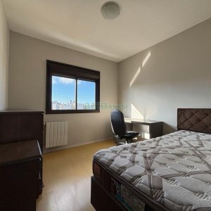 Apto Mobiliado com 110m², 3 dormitórios, 2 vagas, no bairro Pio X em Caxias do Sul para Alugar