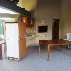 Apto Mobiliado com 110m², 3 dormitórios, 2 vagas, no bairro Pio X em Caxias do Sul para Alugar