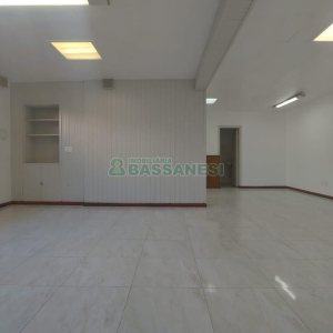 Loja com 80m², no bairro Lourdes em Caxias do Sul para Alugar