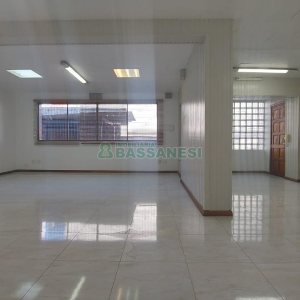 Loja com 80m², no bairro Lourdes em Caxias do Sul para Alugar