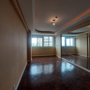 Apartamento com 150m², 3 dormitórios, 1 vaga, no bairro Centro em Caxias do Sul para Comprar
