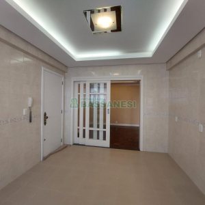 Apartamento com 150m², 3 dormitórios, 1 vaga, no bairro Centro em Caxias do Sul para Comprar