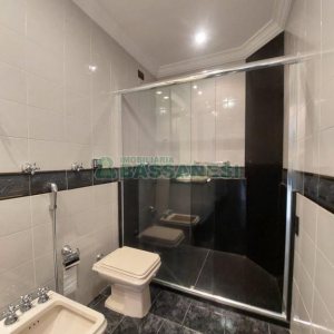 Apartamento com 150m², 3 dormitórios, 1 vaga, no bairro Centro em Caxias do Sul para Comprar