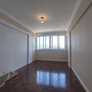 Apartamento com 150m², 3 dormitórios, 1 vaga, no bairro Centro em Caxias do Sul para Alugar ou Comprar