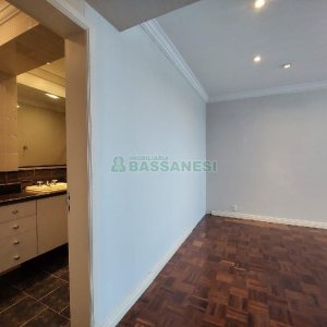 Apartamento com 150m², 3 dormitórios, 1 vaga, no bairro Centro em Caxias do Sul para Alugar ou Comprar