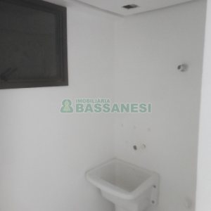Apartamento com 35m², 1 dormitório, no bairro Centro em Caxias do Sul para Alugar
