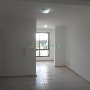 Apartamento com 35m², 1 dormitório, no bairro Centro em Caxias do Sul para Alugar