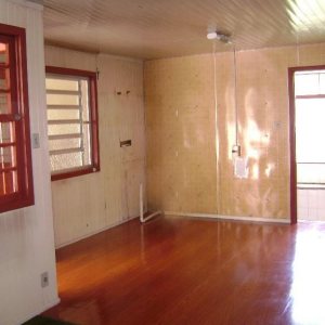 Casa com 99m², 3 dormitórios, 1 vaga, no bairro Rio Branco em Caxias do Sul para Comprar