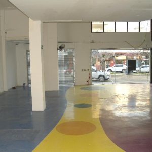 Loja com 852m², 4 vagas, no bairro São Pelegrino em Caxias do Sul para Alugar