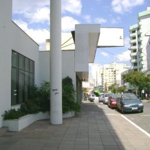 Loja com 852m², 4 vagas, no bairro São Pelegrino em Caxias do Sul para Alugar