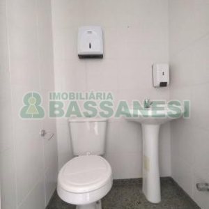 Predio com 1350m², 35 vagas, no bairro Santa Catarina em Caxias do Sul para Alugar