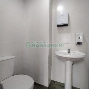 Predio com 1350m², 35 vagas, no bairro Santa Catarina em Caxias do Sul para Alugar