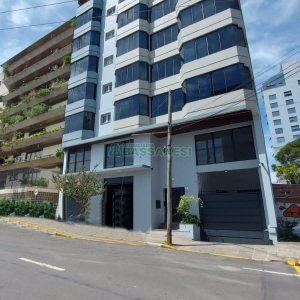 Loja com 356m², 2 vagas, no bairro São Pelegrino em Caxias do Sul para Comprar