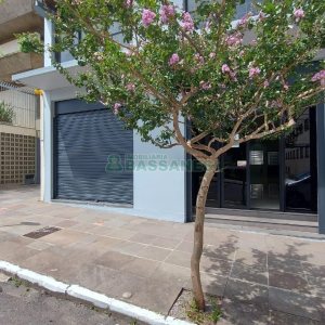 Loja com 356m², 2 vagas, no bairro São Pelegrino em Caxias do Sul para Comprar