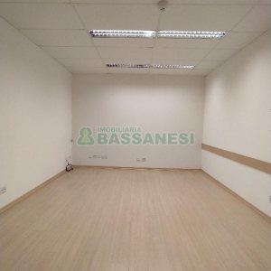 Loja com 200m², 4 vagas, no bairro Lourdes em Caxias do Sul para Alugar