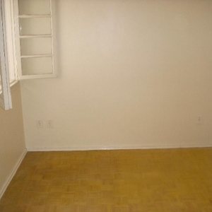 Casa Comercial, 3 dormitórios, 1 vaga, no bairro Centro em Caxias do Sul para Alugar