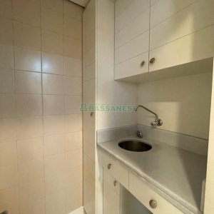 Sala com 84m², no bairro Centro em Caxias do Sul para Comprar