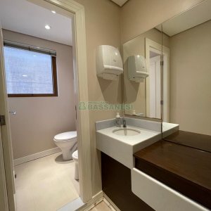 Sala com 84m², no bairro Centro em Caxias do Sul para Comprar