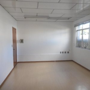 Sala com 30m², no bairro Pio X em Caxias do Sul para Alugar