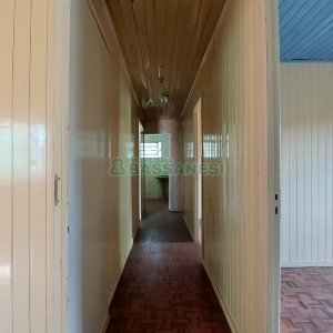 Casa Comercial com 80m², 3 dormitórios, 1 vaga, no bairro Cruzeiro em Caxias do Sul para Comprar