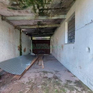 Casa Comercial com 80m², 3 dormitórios, 1 vaga, no bairro Cruzeiro em Caxias do Sul para Comprar