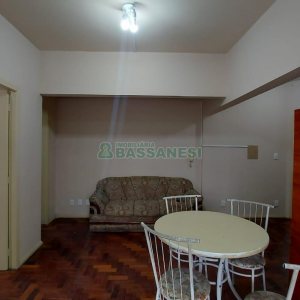 Apto Mobiliado com 35m², 1 dormitório, no bairro Centro em Caxias do Sul para Alugar