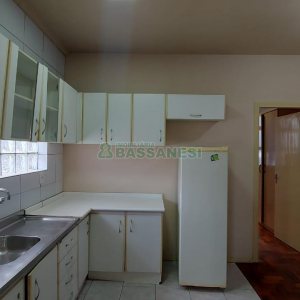 Apto Mobiliado com 35m², 1 dormitório, no bairro Centro em Caxias do Sul para Alugar