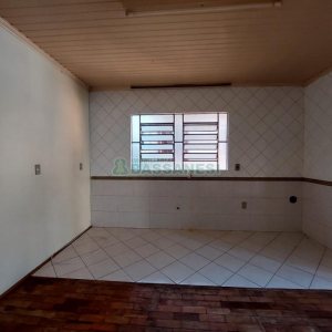 Casa com 54m², 1 dormitório, no bairro Rio Branco em Caxias do Sul para Alugar