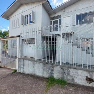 Casa com 54m², 1 dormitório, no bairro Rio Branco em Caxias do Sul para Alugar