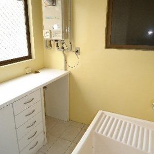 Apartamento com 153m², 3 dormitórios, 2 vagas, no bairro São Leopoldo em Caxias do Sul para Alugar