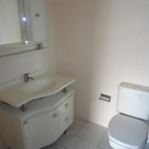 Apartamento com 153m², 3 dormitórios, 2 vagas, no bairro São Leopoldo em Caxias do Sul para Alugar