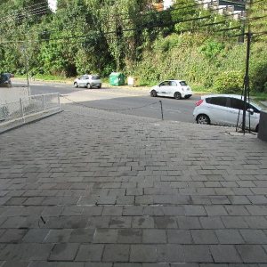 Loja com 313m², no bairro São Leopoldo em Caxias do Sul para Alugar ou Comprar