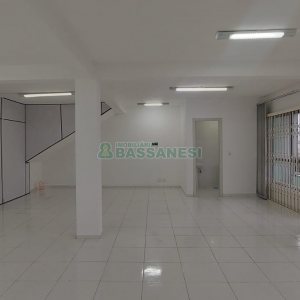 Sala com 95m², no bairro Santa Catarina em Caxias do Sul para Alugar